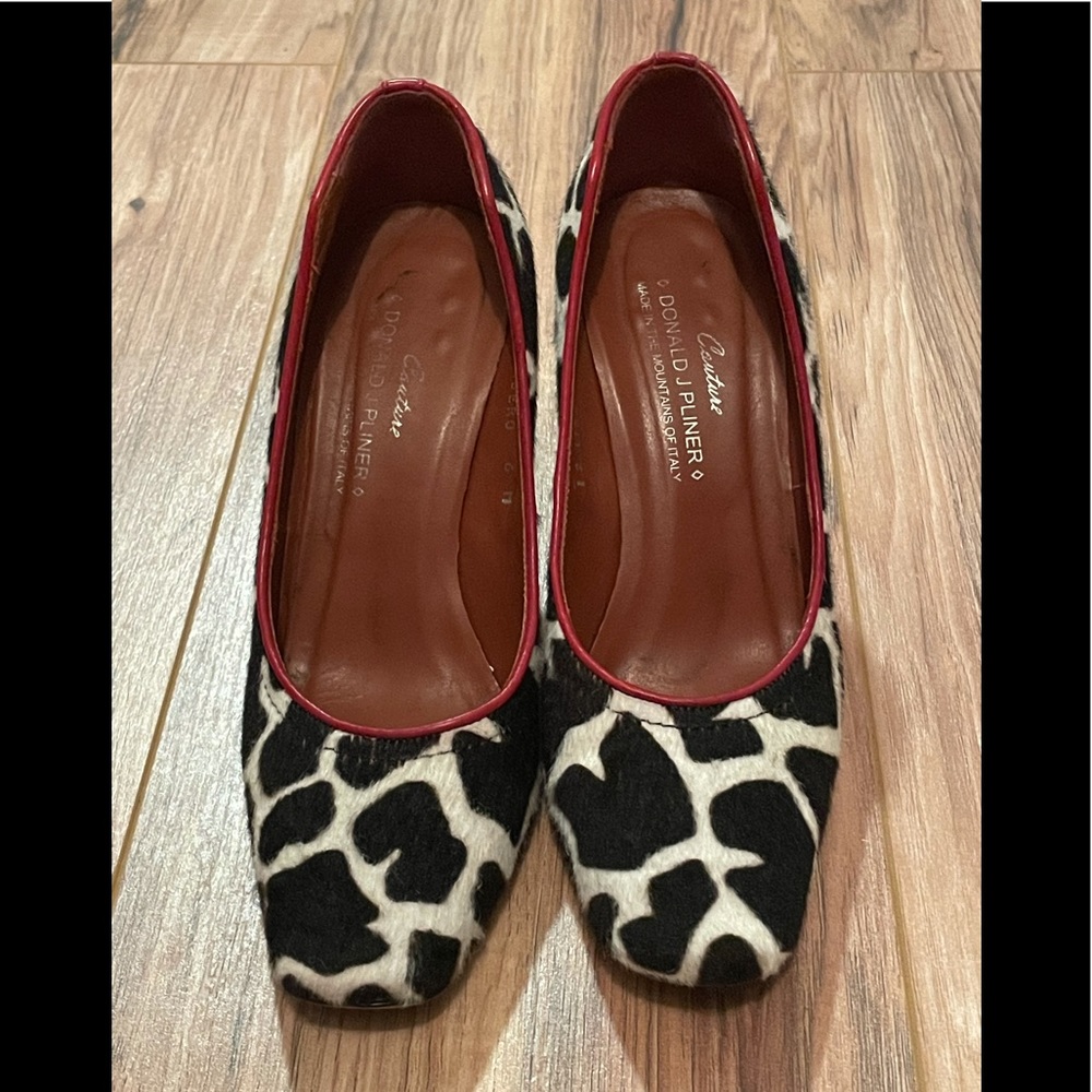 Donald J. Pliner Couture Black/White Pumps (6 M)